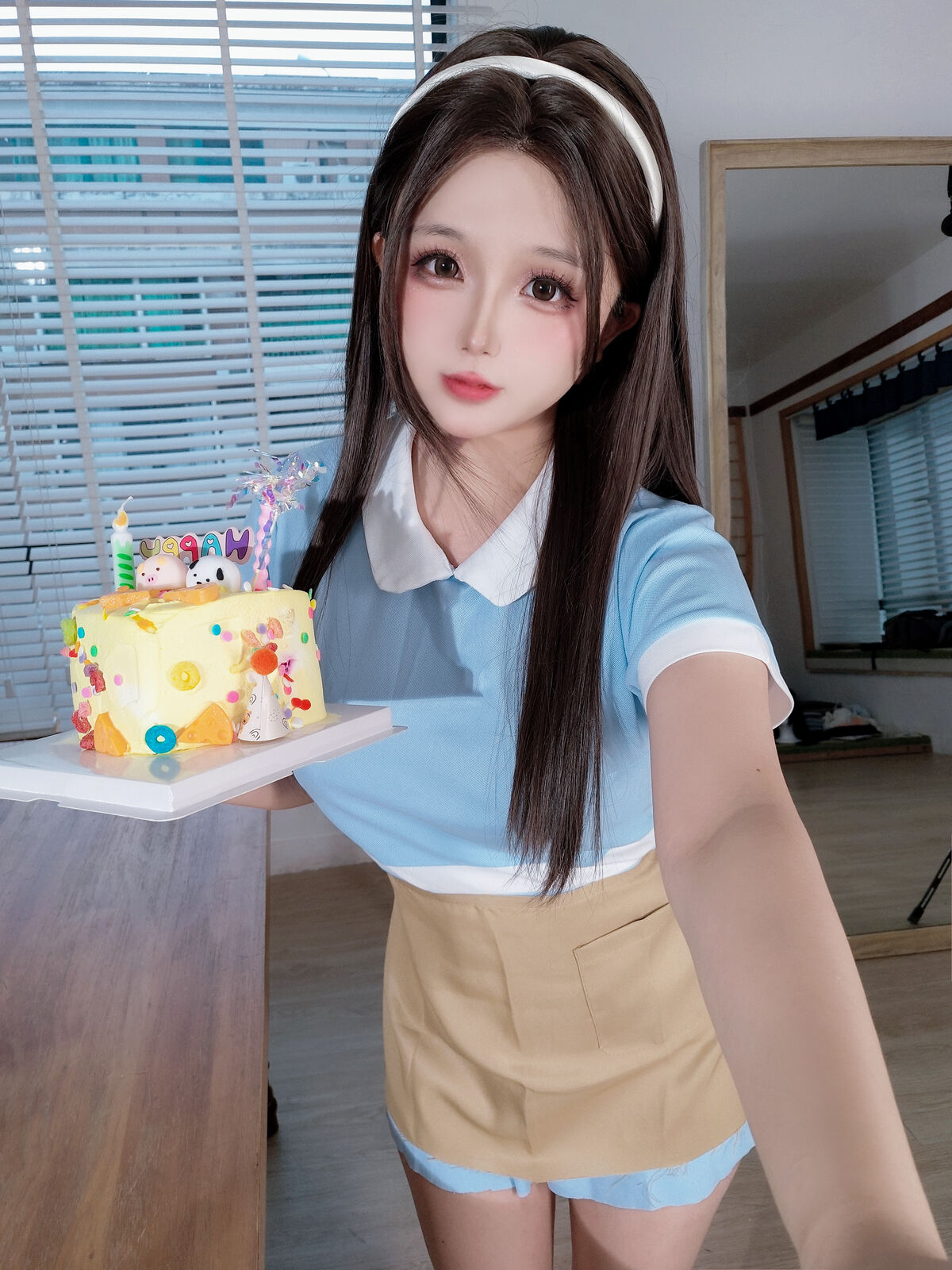 Coser@日奈娇 – 蛋糕售卖员 Part02 (58P)