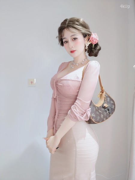 Coser@白银81 [Fantia] 2024年11月会员合集（16套）