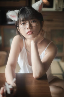 [PINK] U.Hwa (은유화) – My Cat