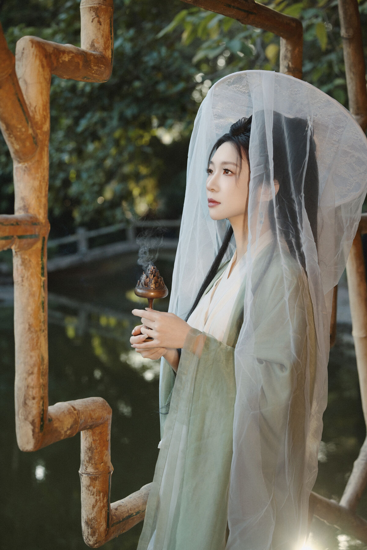 YiTuYu艺图语 Vol.8473 失眠面包蟹 (31P)