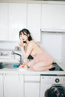 [Loozy] Son Ye-Eun (손예은) – Happy Birthday (+S.Ver)