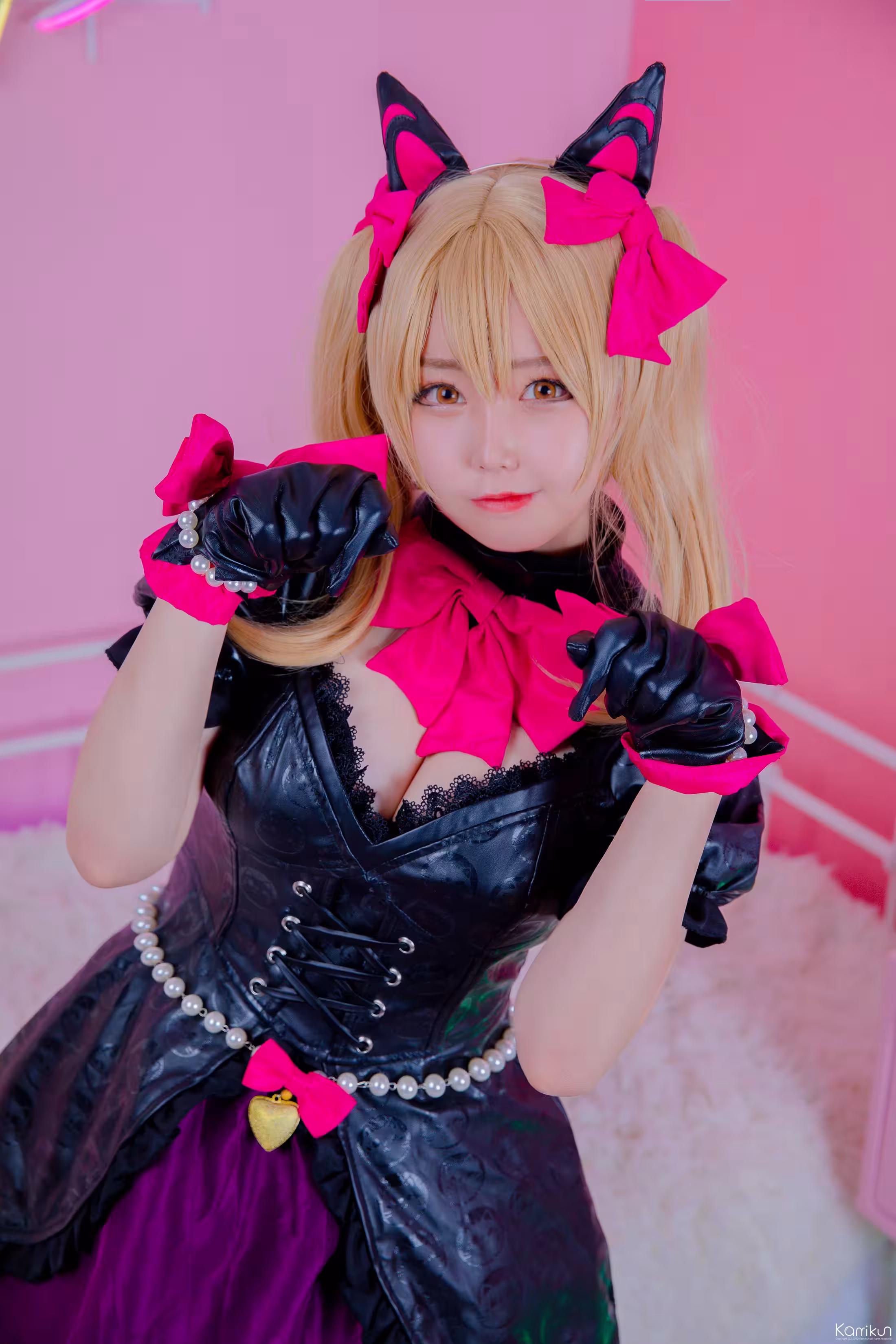 Graphis Tsubaki Sannomiya – Passionate Gaze Vol.5