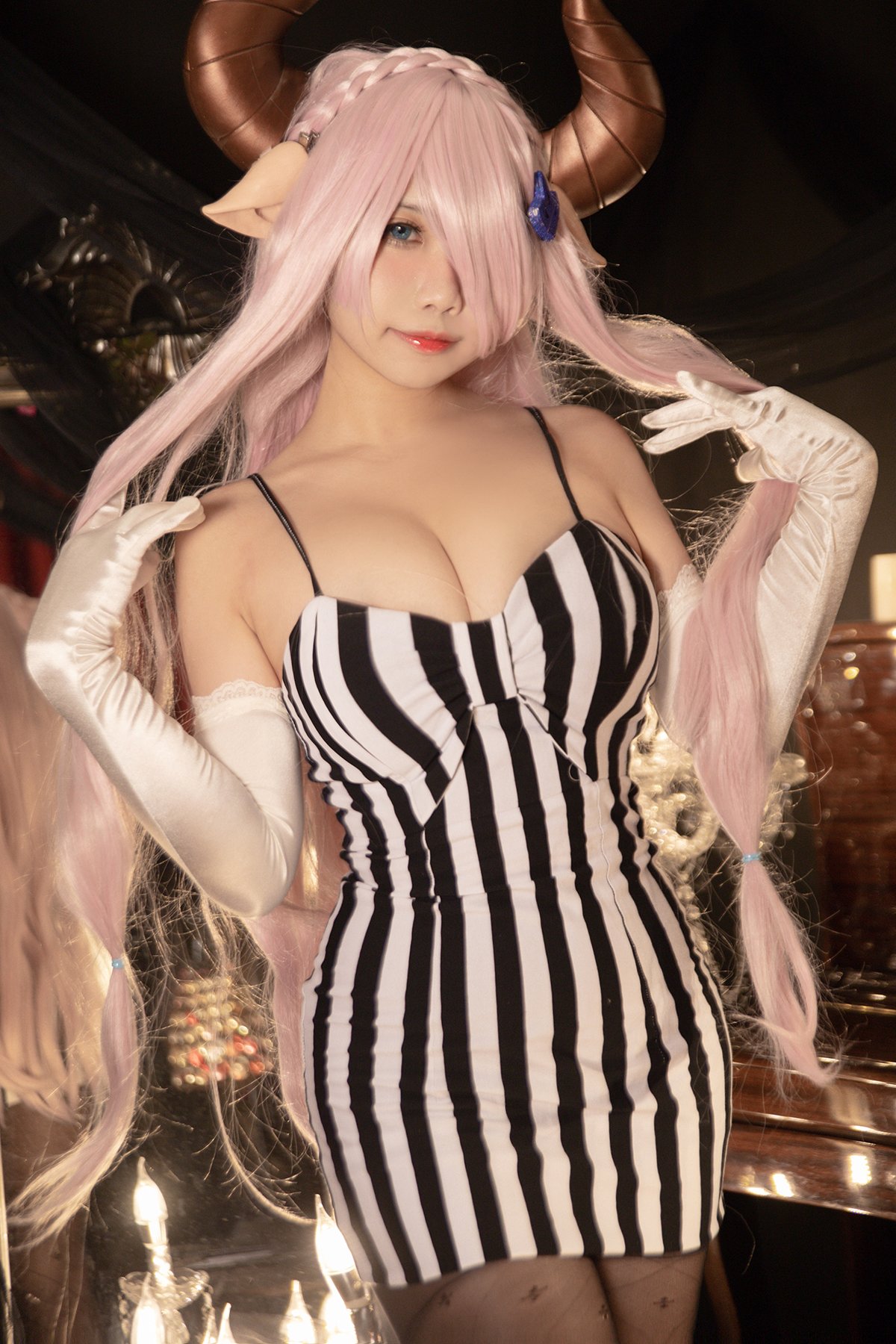 Coser@贞子蜜桃 – 娜露梅亚礼服