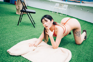 [Loozy] Sonson (손손) – Bondage Camp (+S.Ver)