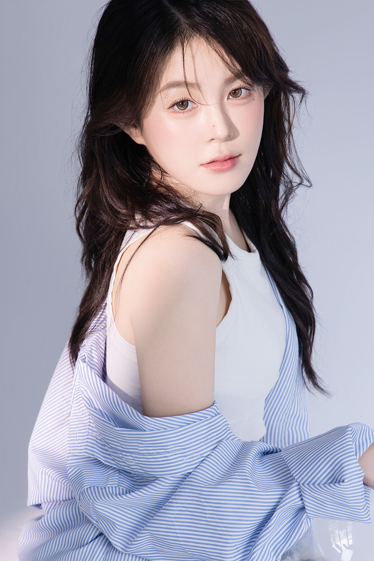 YiTuYu艺图语 Vol.7596 Luo Xin Xin