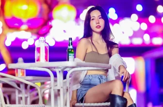 [網路收集]台灣美腿女郎-翁捲捲 氣質美女外拍寫實 (41P)