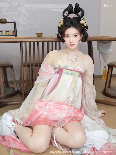 XIUREN No.10645 梨霜儿