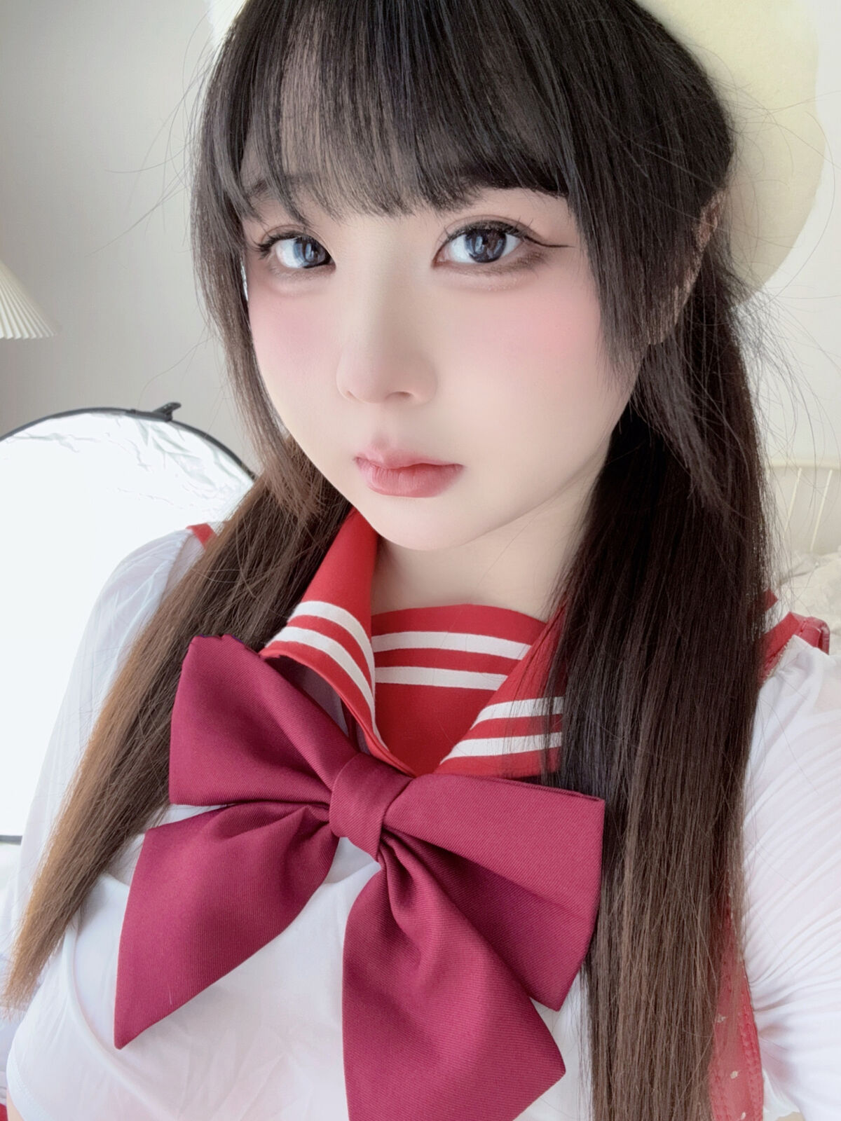 Coser@皮皮奶可可爱了啦 – Jk红书包 (47P)