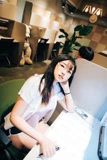 [Loozy] Sonson (손손) – Reading Room