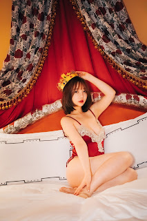 [Loozy] Son Ye-Eun (손예은) – Halloqueen (S.Ver)