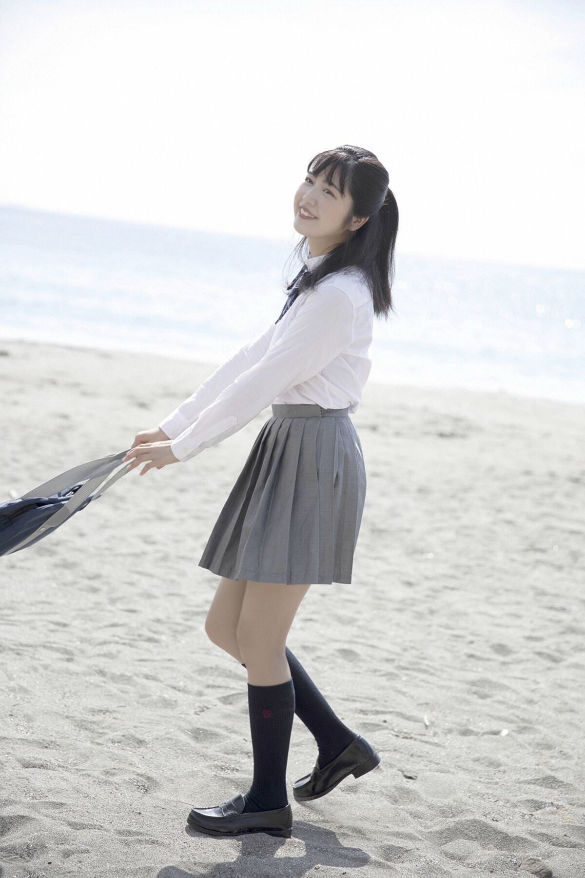 YS Web 2021-02-24 Vol.908 Rio Yoshida 吉田莉桜 – 可憐 清楚 黒髪美少女18歳 Part1