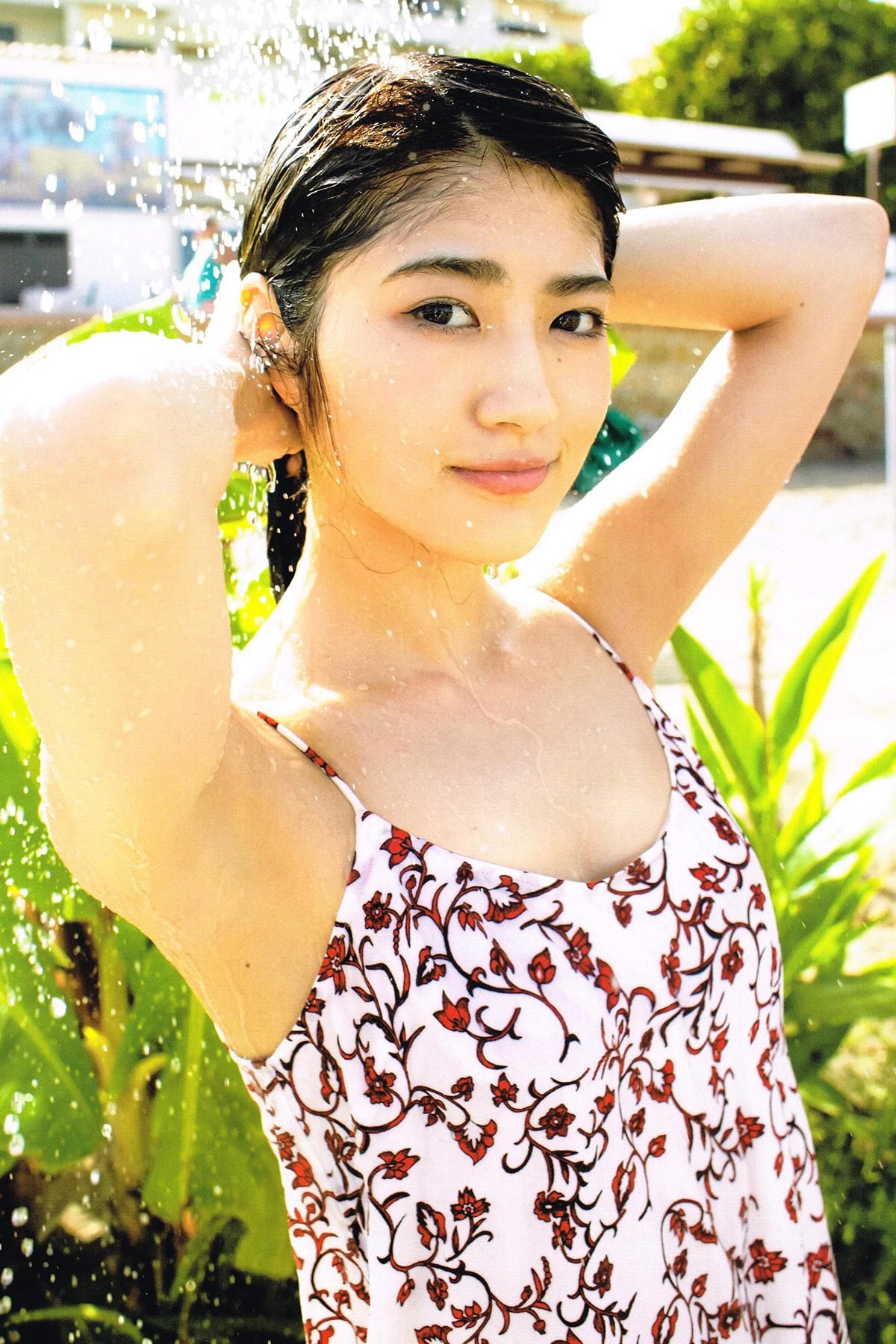 Yumi Wakatsuki 若月佑美 1st写真集 パレット B