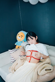 [Loozy] Sonson (손손) – Bondage Camp (+S.Ver)