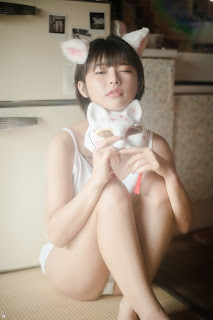 [PINK] U.Hwa (은유화) – My Cat
