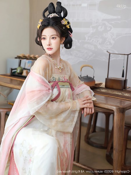 XIUREN No.10645 梨霜儿