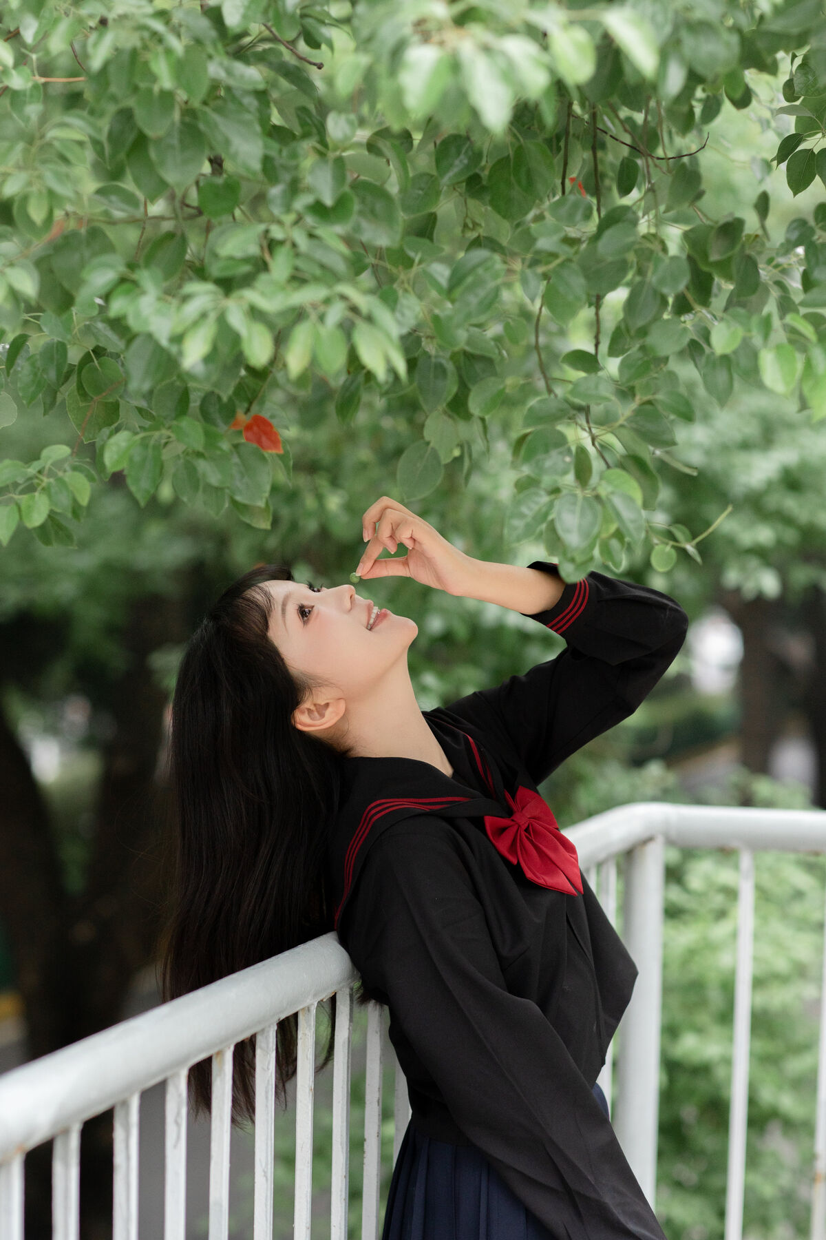 YiTuYu艺图语 Vol.8208 鱼泡泡 (23P)