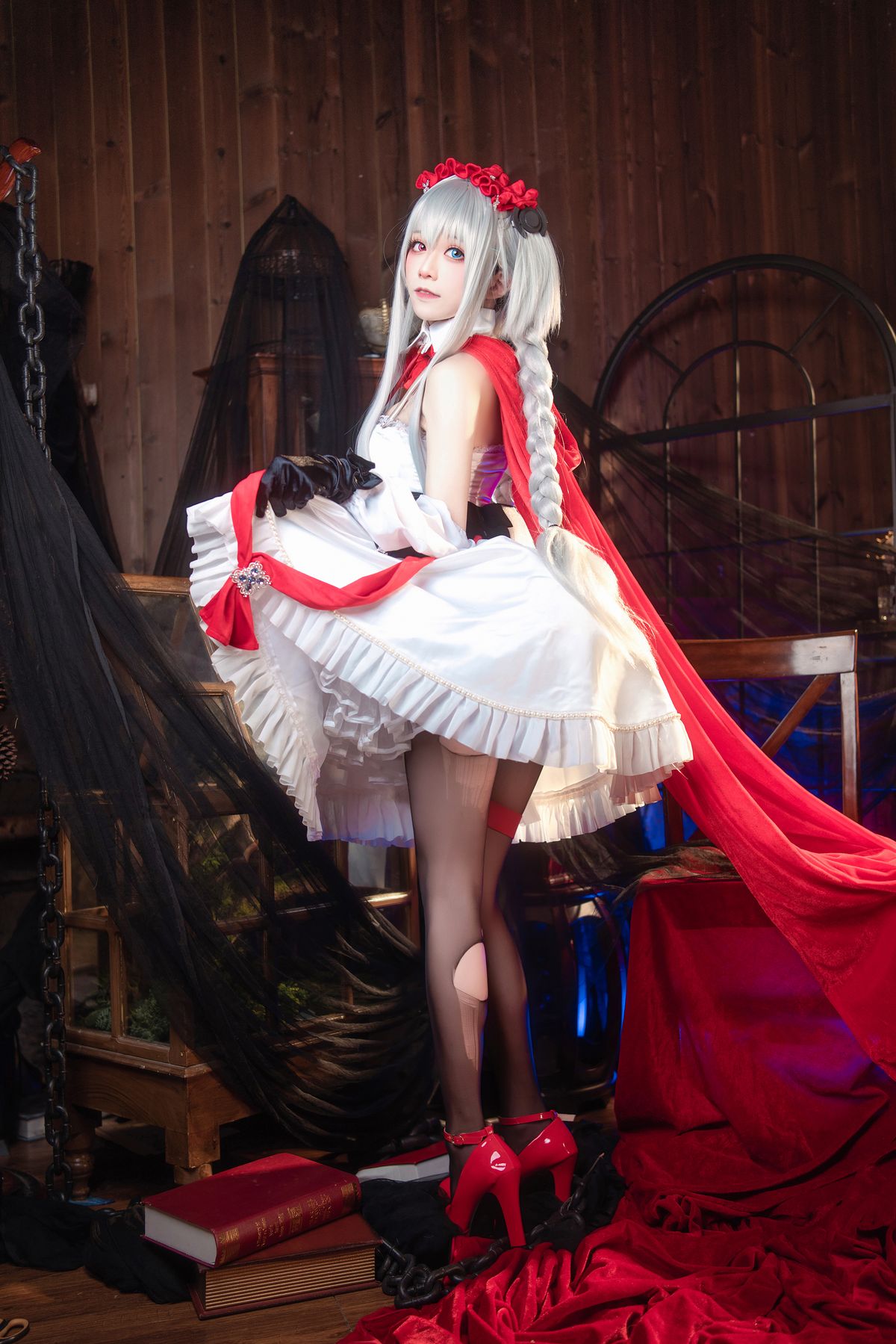 Coser@Tomoyo酱 – 碧蓝航线 埃尔宾小红帽 (31P)