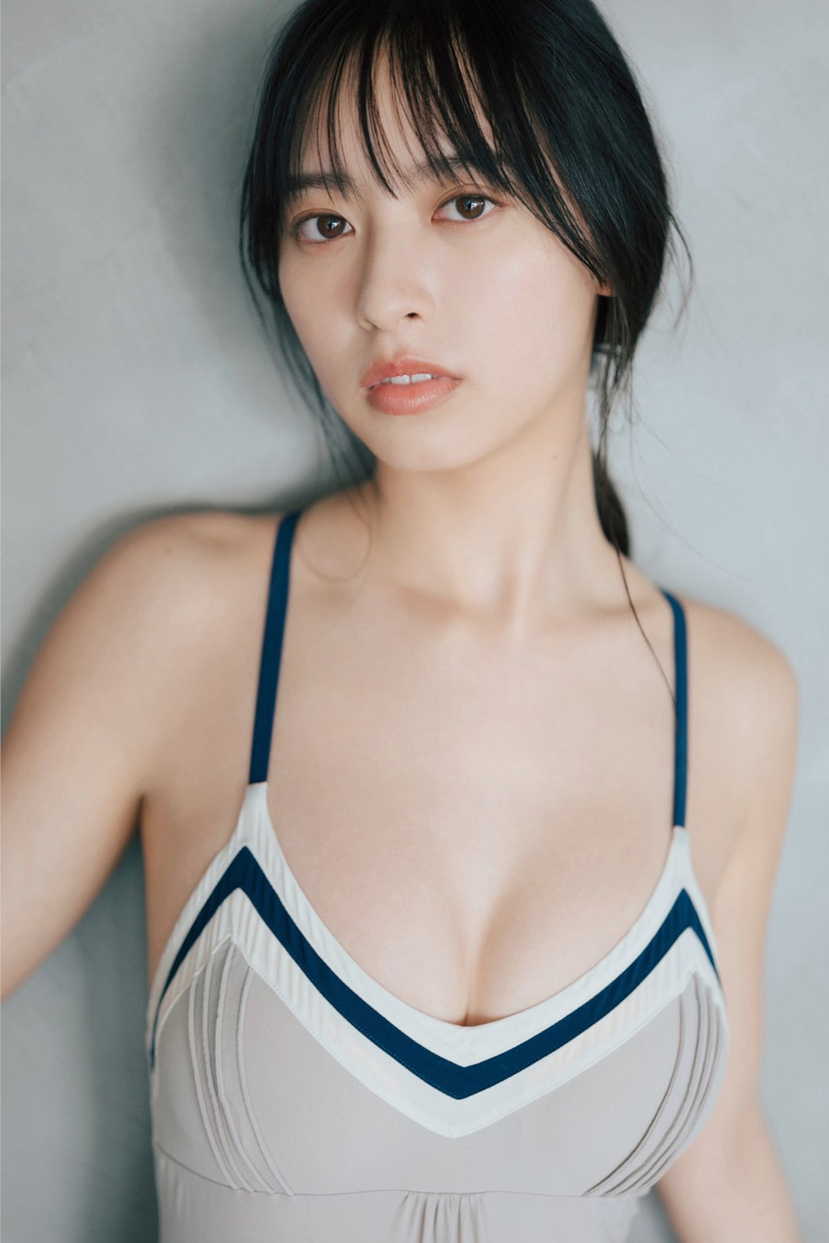 JP Riko Otsuki 大槻理子 – FLASHデジタル写真集 朝陽と (63P)