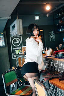 [Loozy] Son Ye-Eun (손예은) – Tainted Love Bar