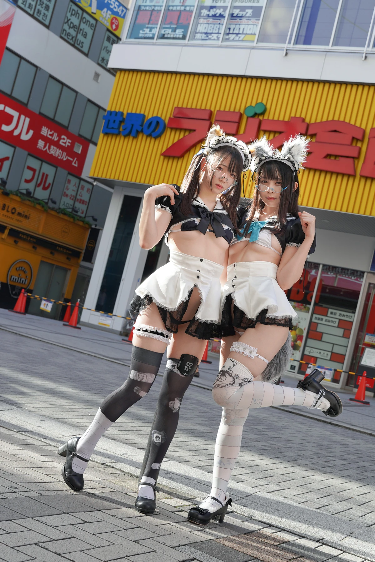 Sui Utatane うたたね翠, Mizuna Shione 水那しおね, 写真集 「野生のメイドがあらわれた！」 Set.03