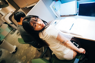 [Loozy] Sonson (손손) – Reading Room