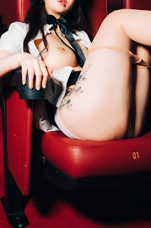 [Loozy] Son Ye-Eun (손예은) – Ticket Girl