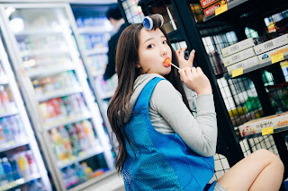 [Loozy] Son Ye-Eun (손예은) – CS Part Timer