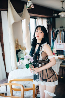 [Loozy] Son Ye-Eun (손예은) – Fetish Cafe