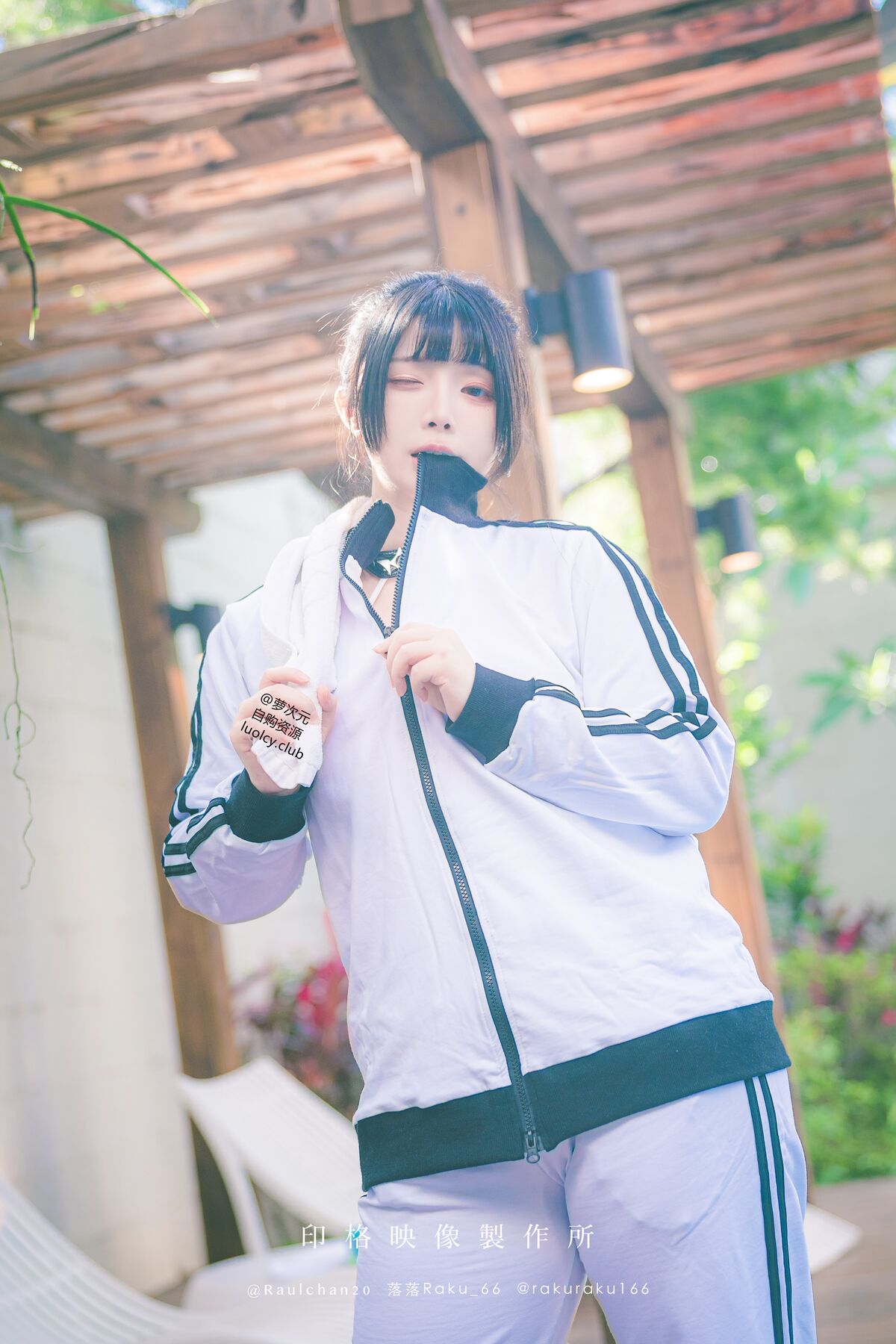 Coser@落落Raku – 锻炼日 Exercise Day (62P – 1V)