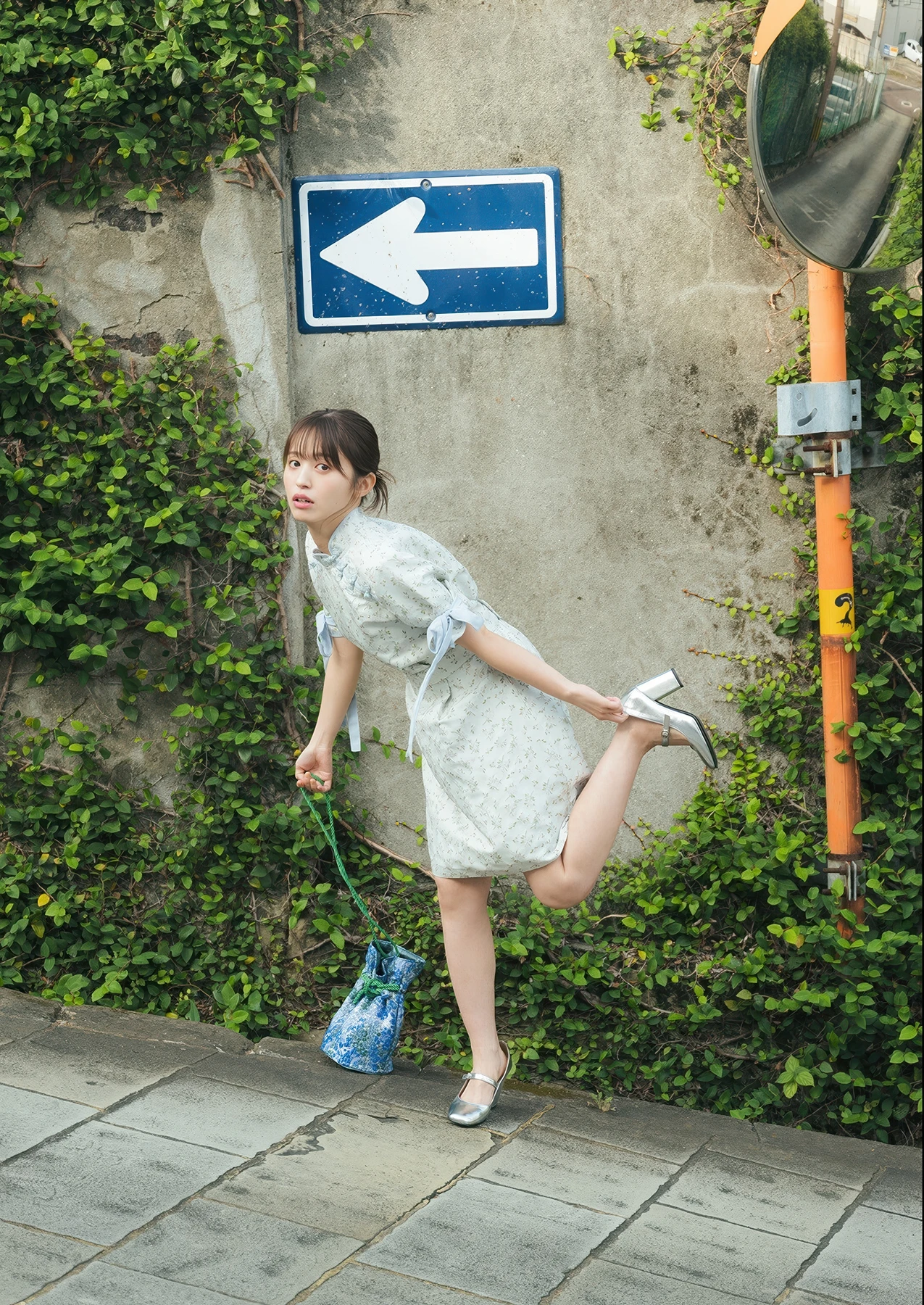 Rikako Aida 逢田梨香子, 写真集 「日々」 Set.01