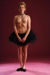 Niki Mey Presenting (138P)