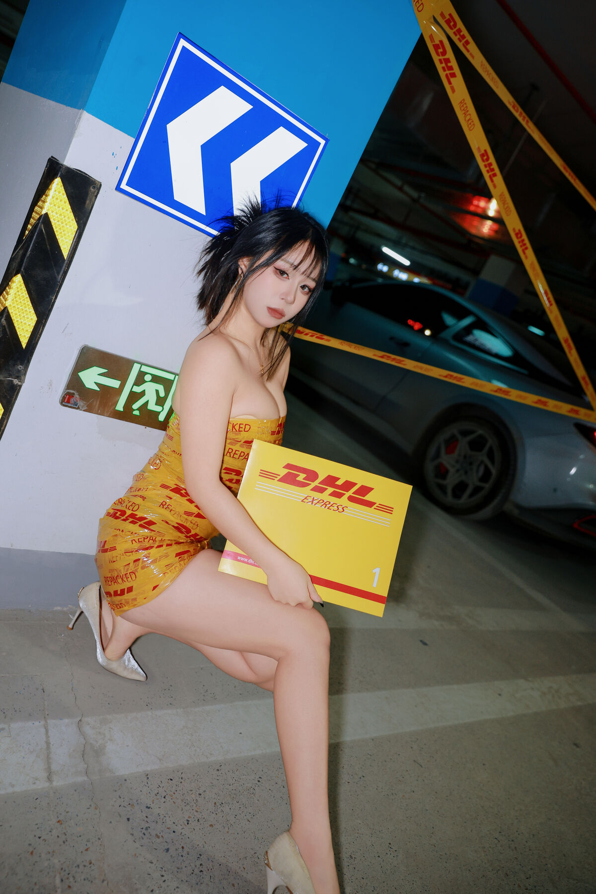 YiTuYu艺图语 Vol.8494 王哪跑 (28P)