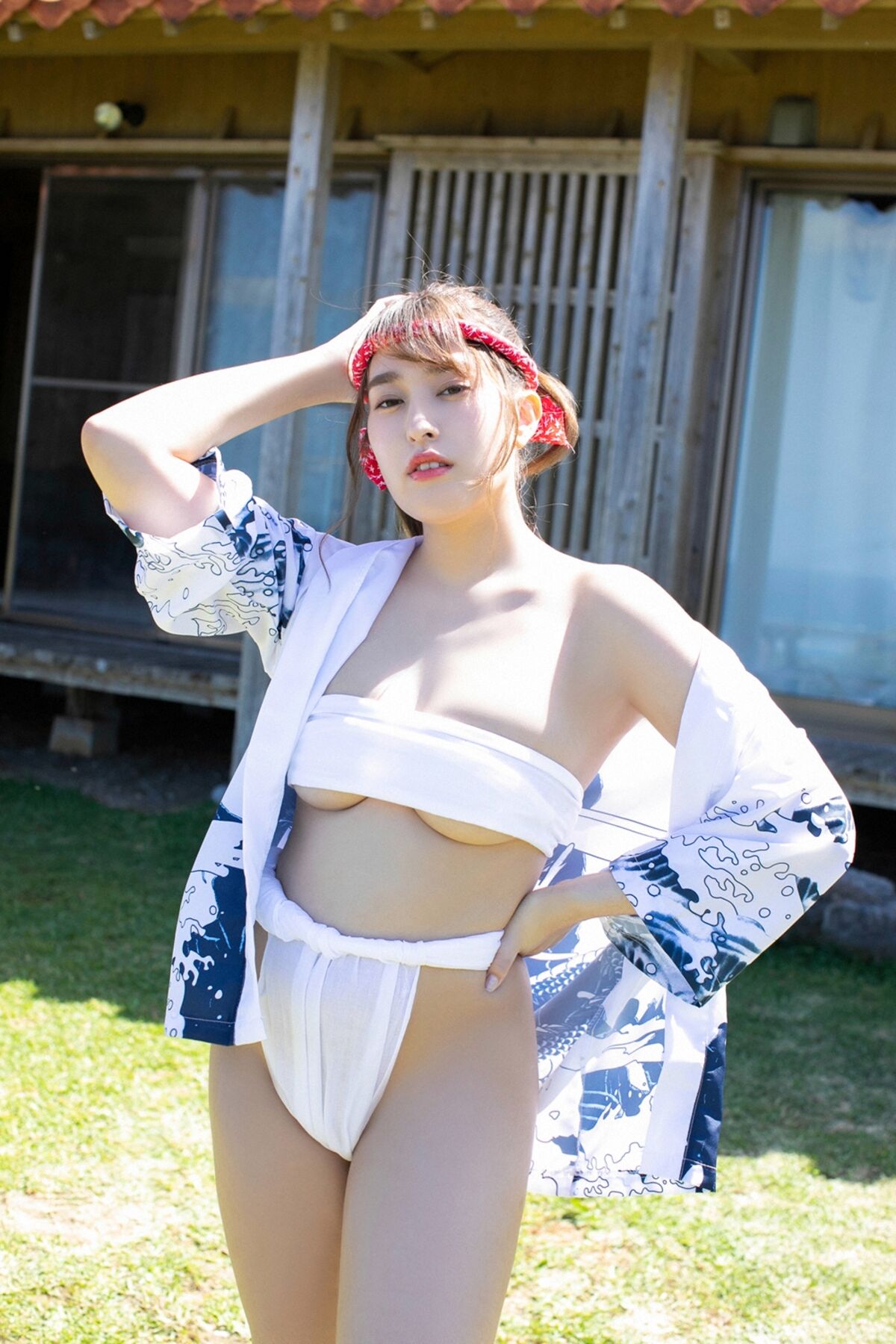 YS Web 2021-09-01 Vol.928 Rina Hirata 平田梨奈 – 元AKB48ひらりーの衝撃 泡風呂ショット