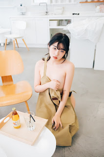 [Loozy] Sonson (손손) – Nude Apron