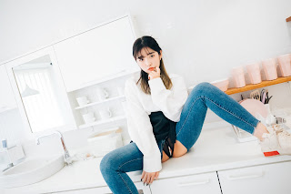 [Loozy] Sonson (손손) – Nude Apron