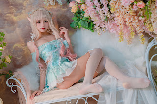 Coser@黏黏团子兔 – 豌豆公主的秘密花房