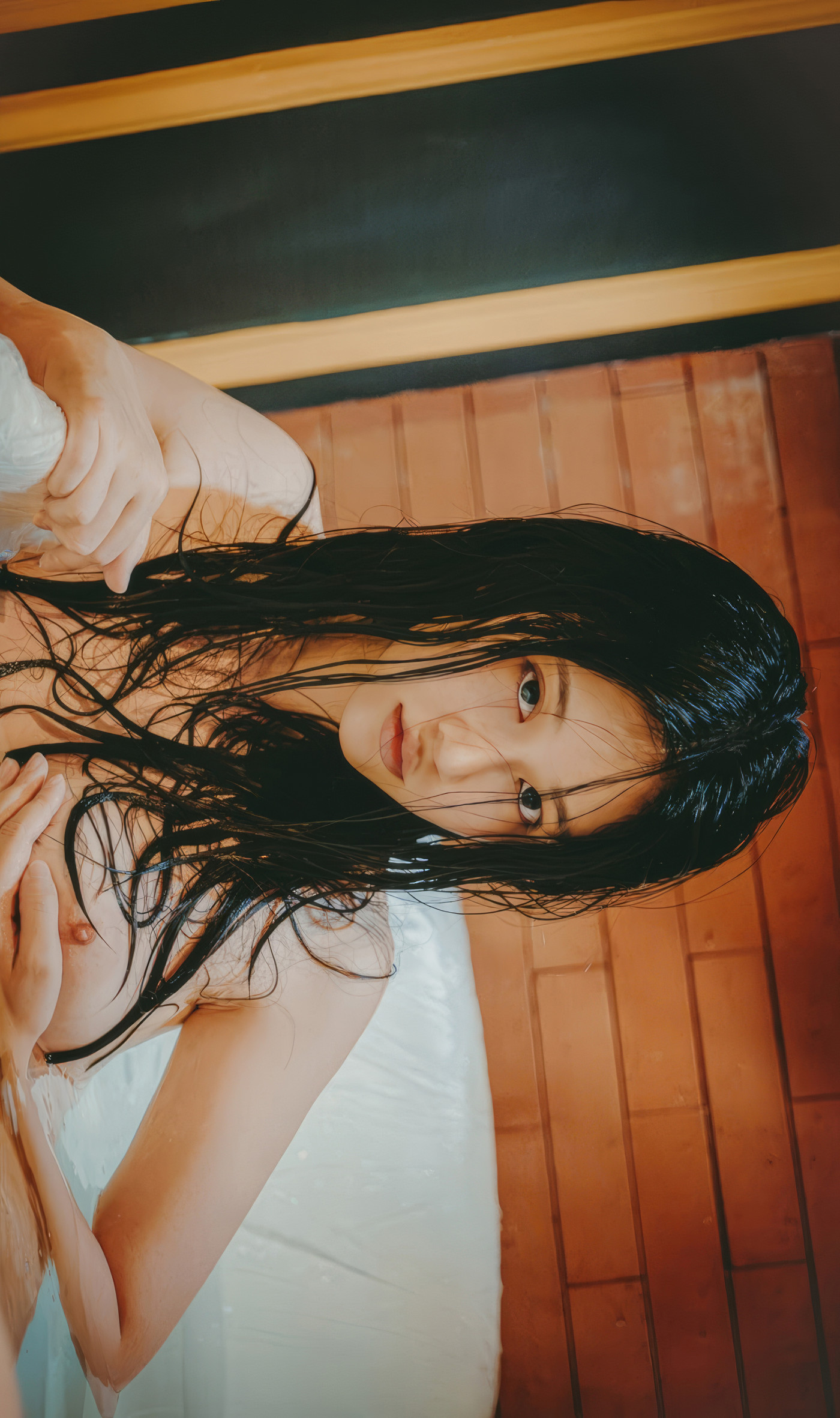 年年Nnian, 写真集 沐浴 Take a Bath