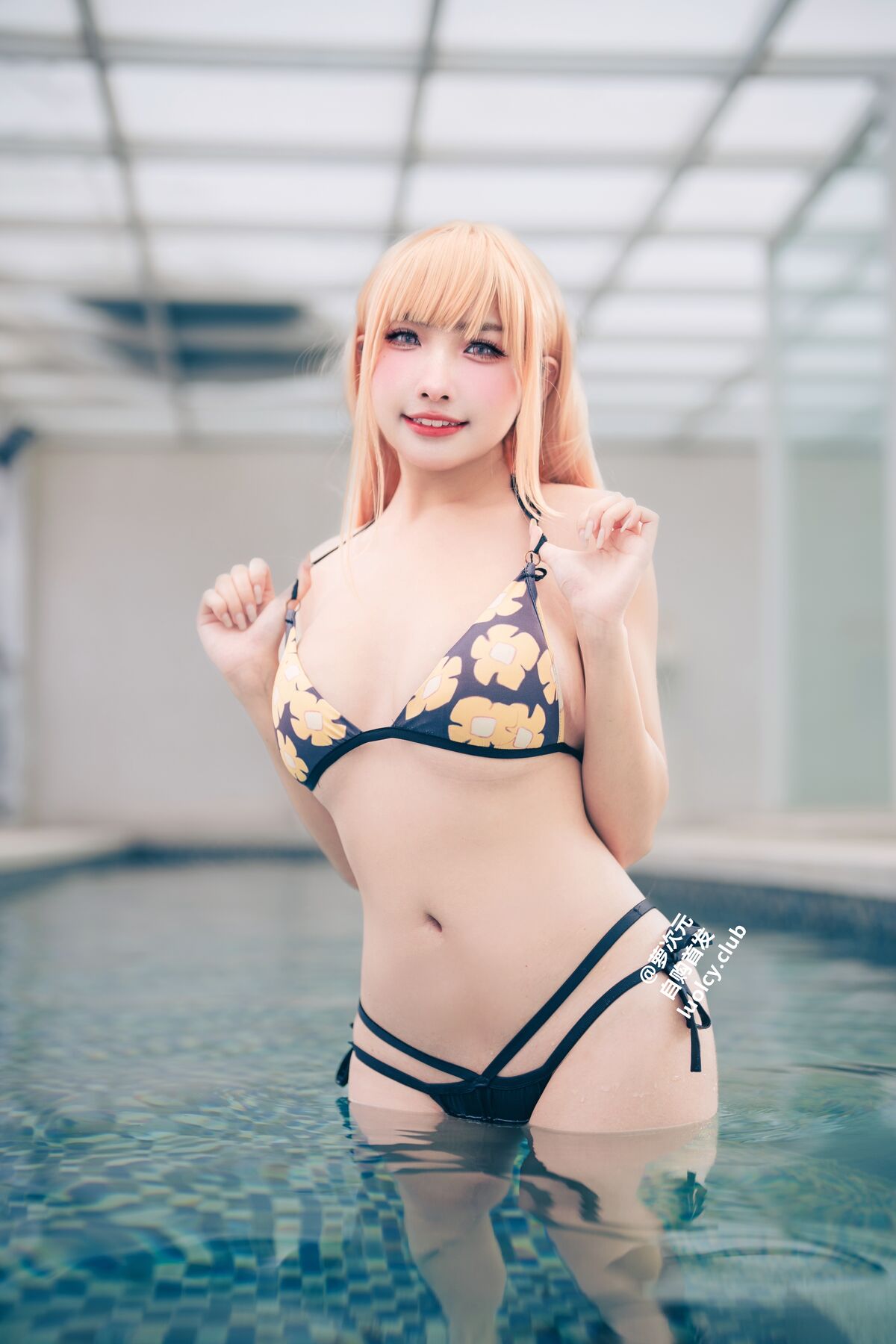 Coser@慕慕Momo – Marin 海夢 – Ver.泳裝 (62P – 3V)