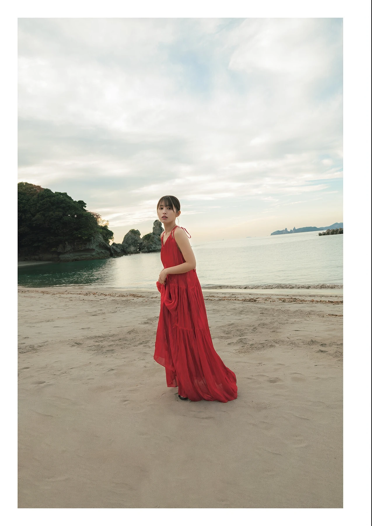 Rikako Aida 逢田梨香子, 写真集 「日々」 Set.02