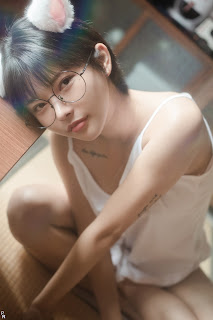 [PINK] U.Hwa (은유화) – My Cat