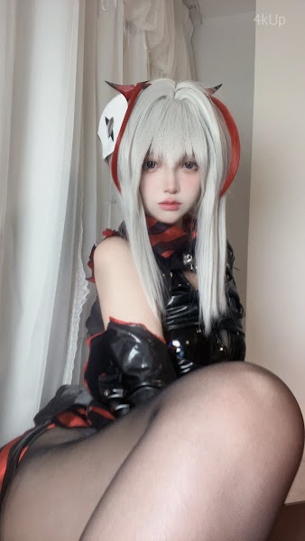 Coser@疯猫ss 明日方舟 W