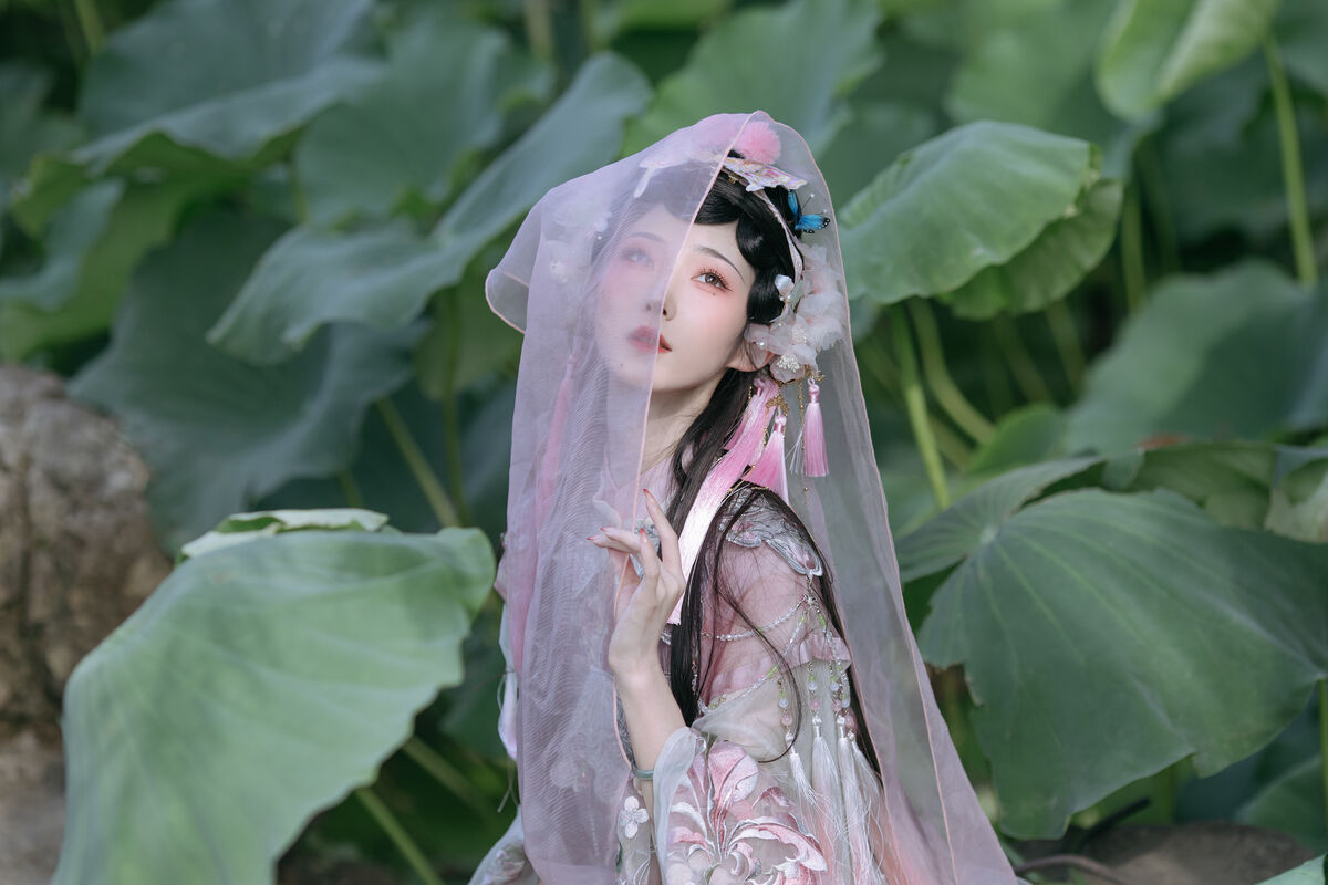 YiTuYu艺图语 Vol.8510 就是景年 (23P)