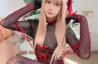 Coser美女布丁大法Perohub-12月訂閱主題私房性感6套服飾系列秀翹臀美腿誘惑寫真 5