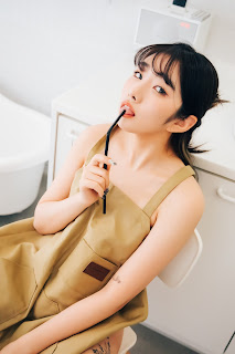 [Loozy] Sonson (손손) – Nude Apron