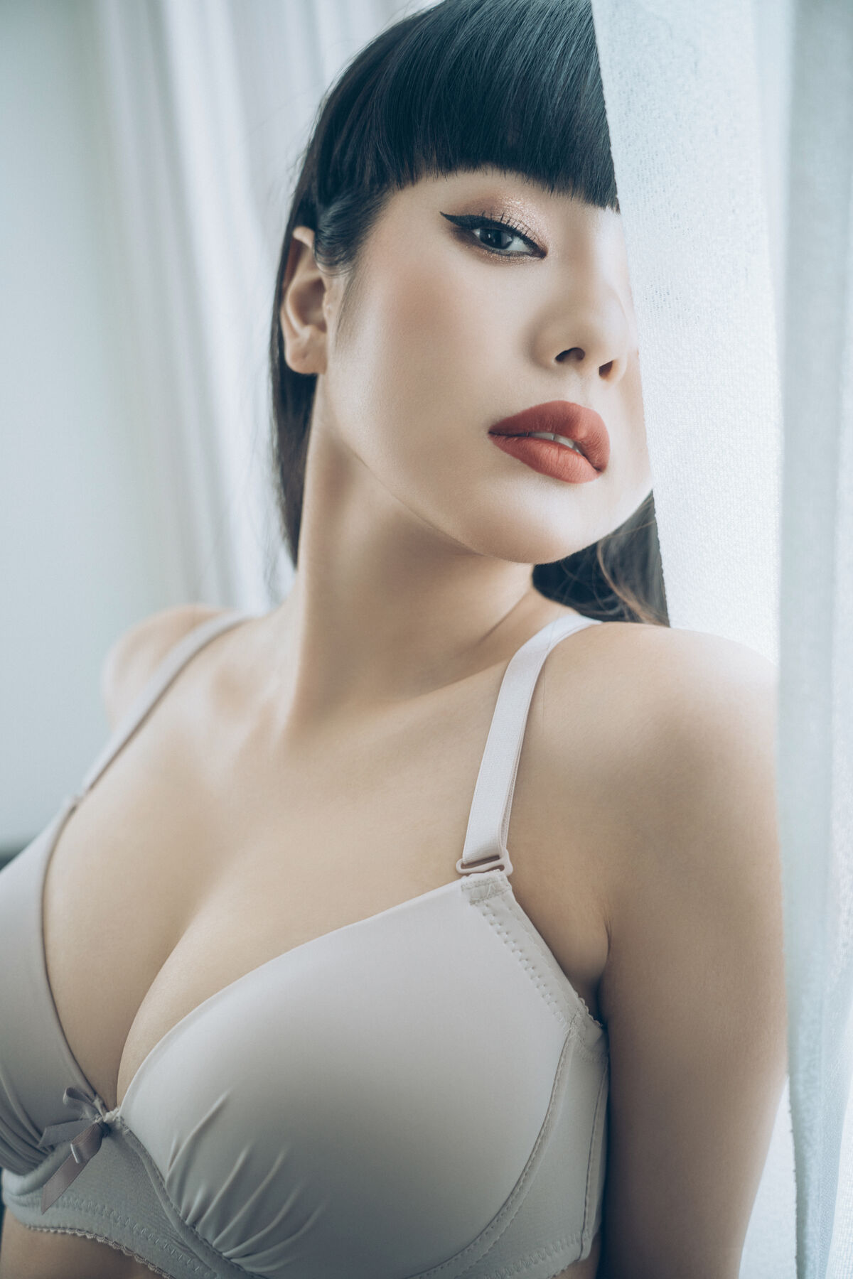 EIMI – Undergarments (88P)