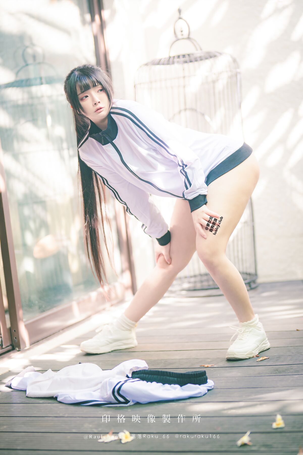 Coser@落落Raku – 锻炼日 Exercise Day (62P – 1V)