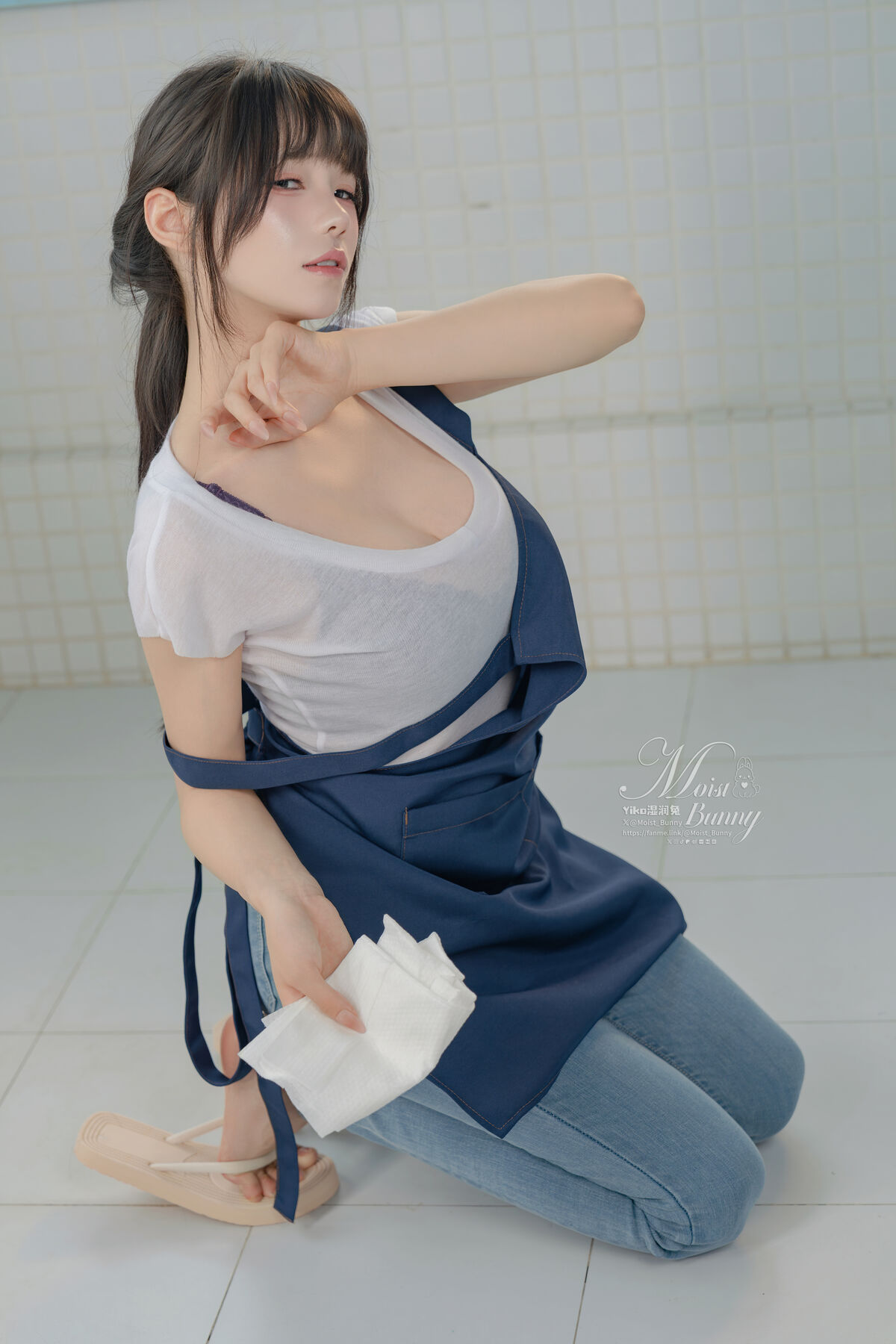 Coser@黏黏团子兔 – 09月作品『钱汤の女将』每夜 Part02 (55P)