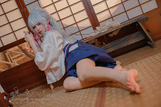 Coser@黏黏团子兔 – 绫华的小憩