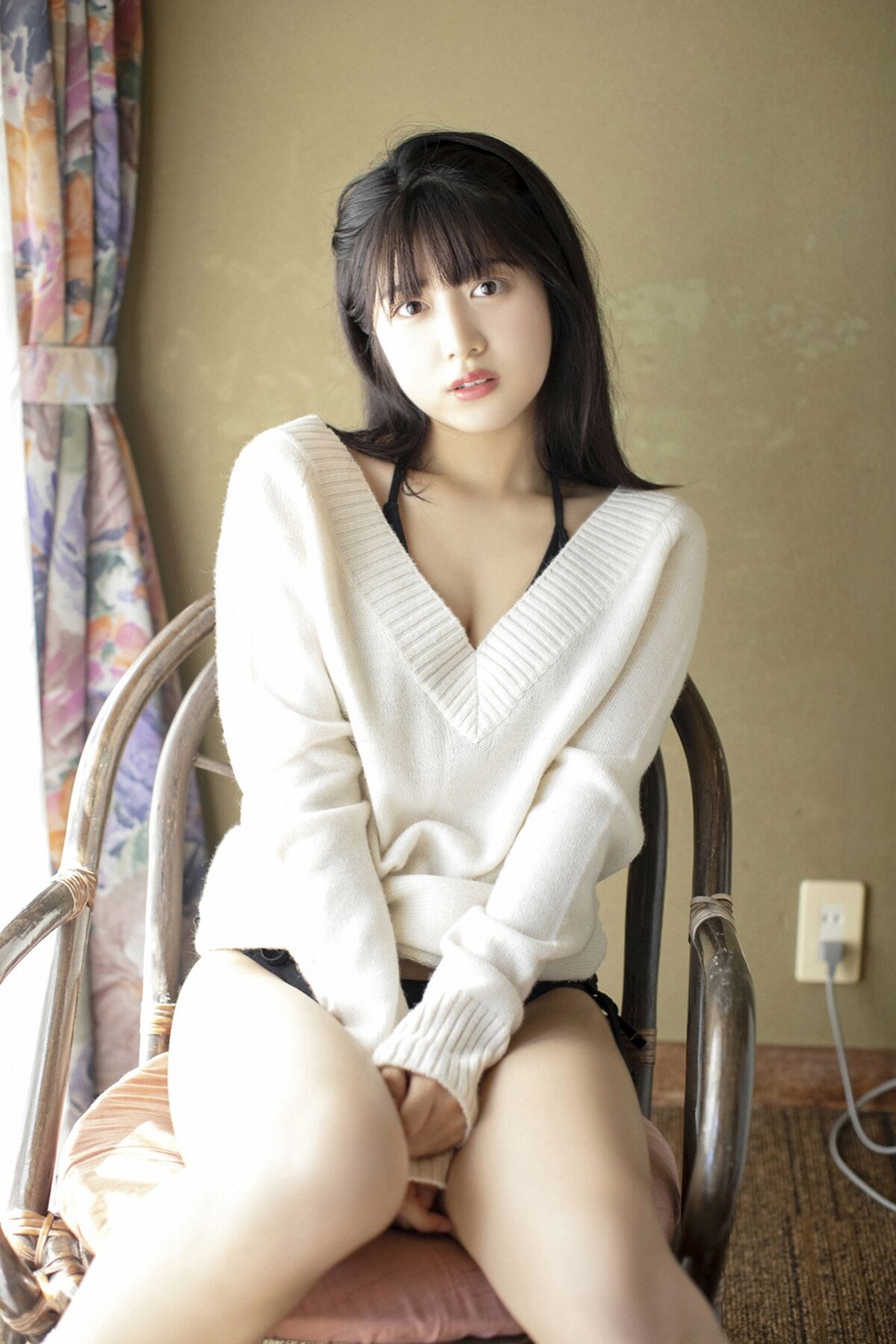 YS Web 2021-02-24 Vol.908 Rio Yoshida 吉田莉桜 – 可憐 清楚 黒髪美少女18歳 Part1