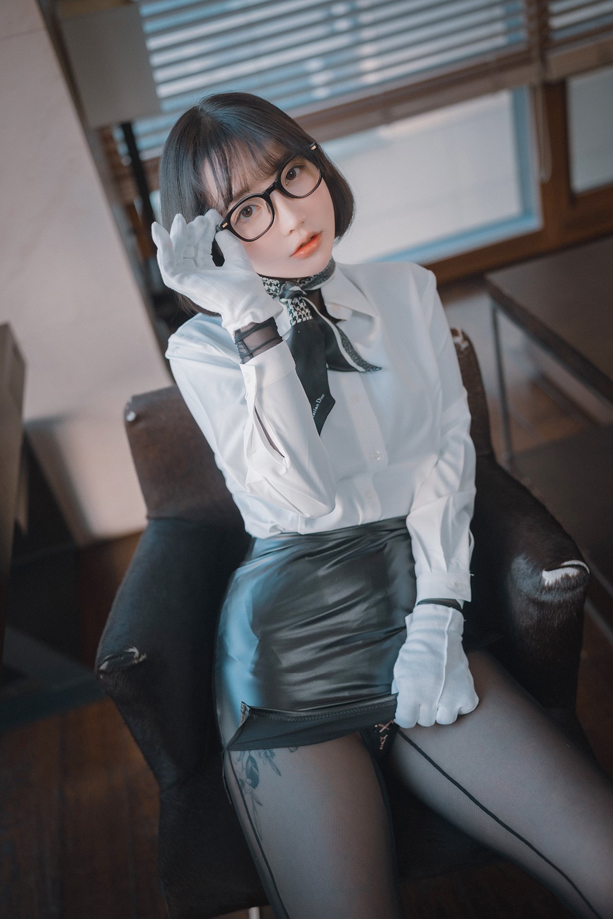 DJAWA Son Ye-Eun 손예은 Naughty Supervisor